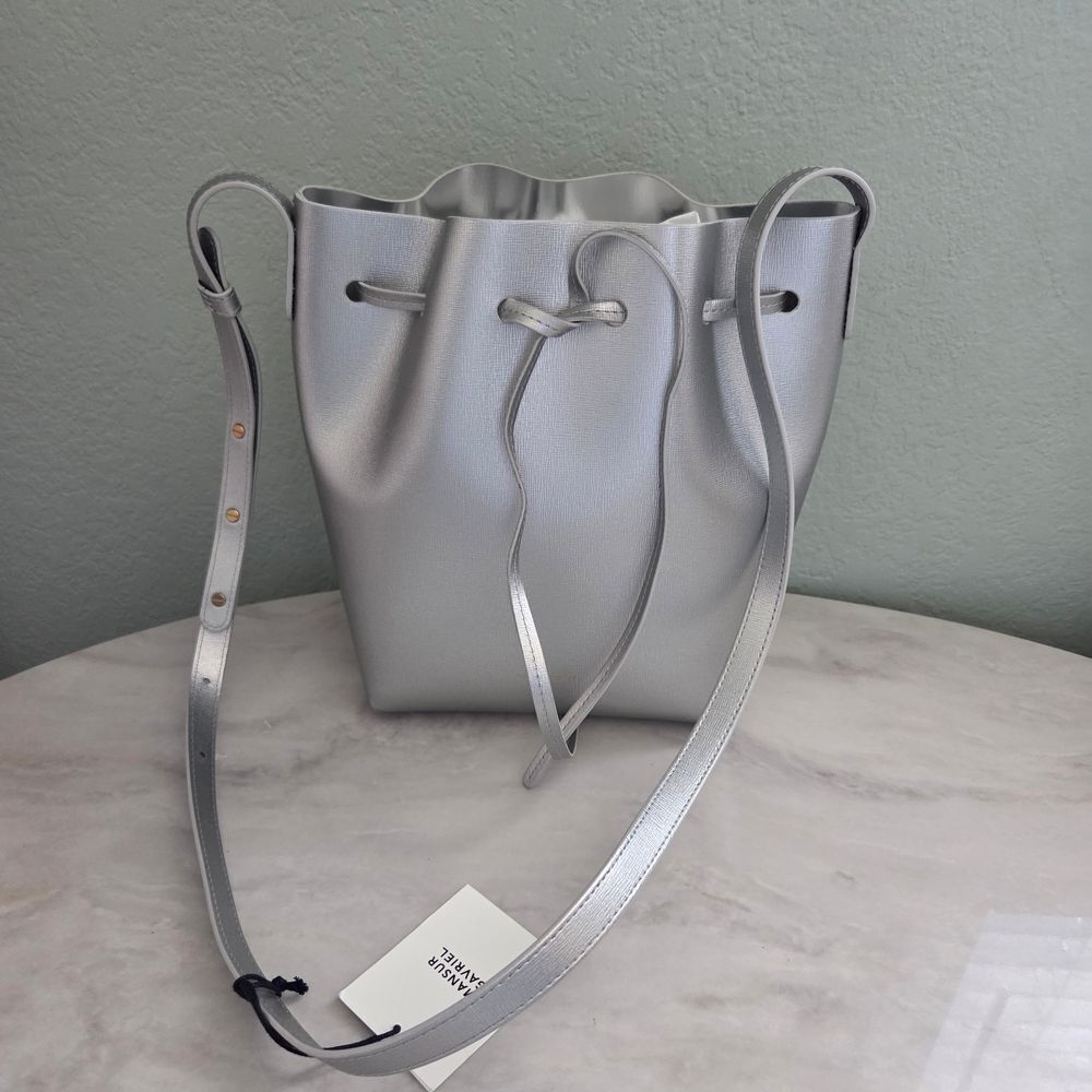 ✨️Mansur Gavriel Metallic Silver Shoulder Bag